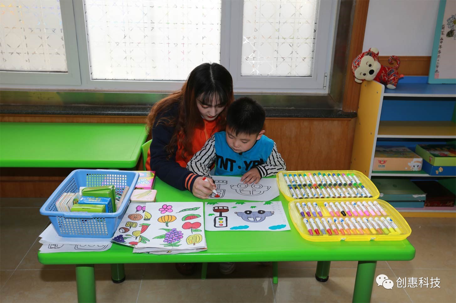 爱心捐赠，情暖儿童福利院