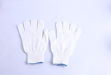 Reuse of dust-free gloves