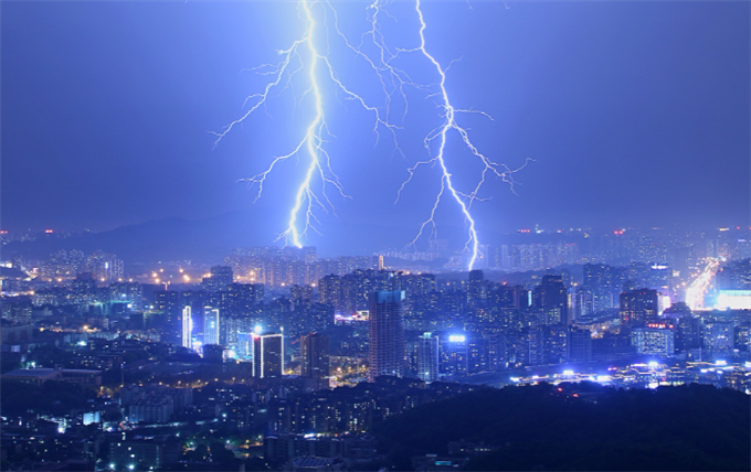 大型物流仓库防雷检测需求增长：消防弱电与装卸平台工程方案